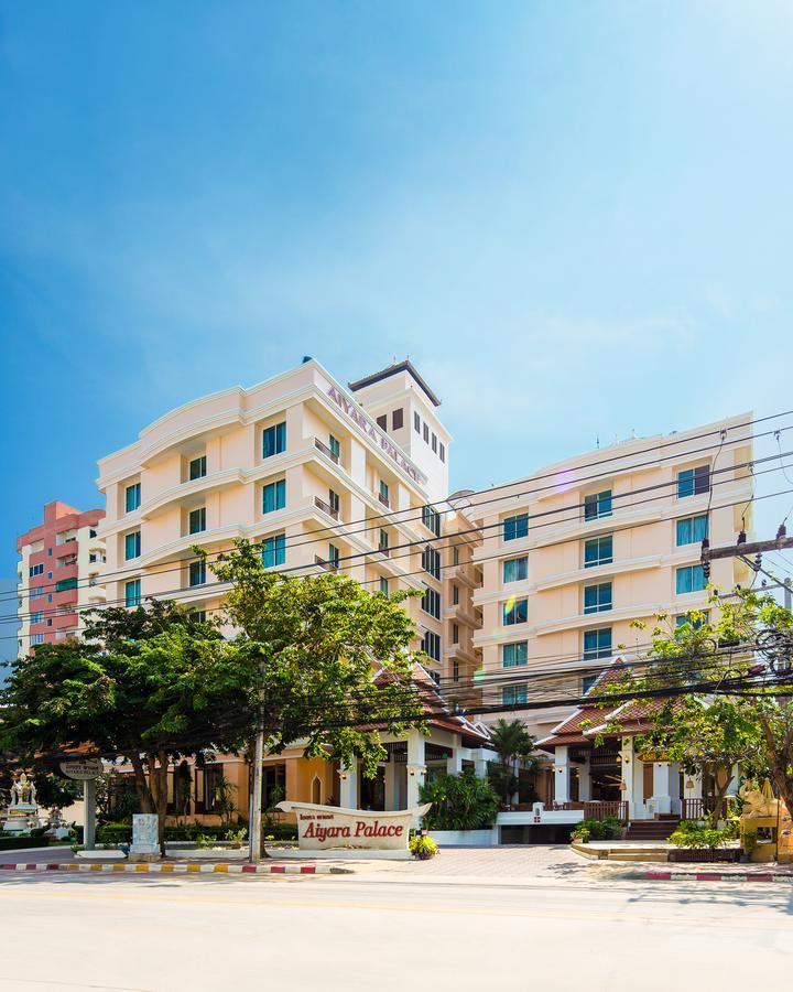 Aiyara Palace Pattaya Exterior photo The building of the university library