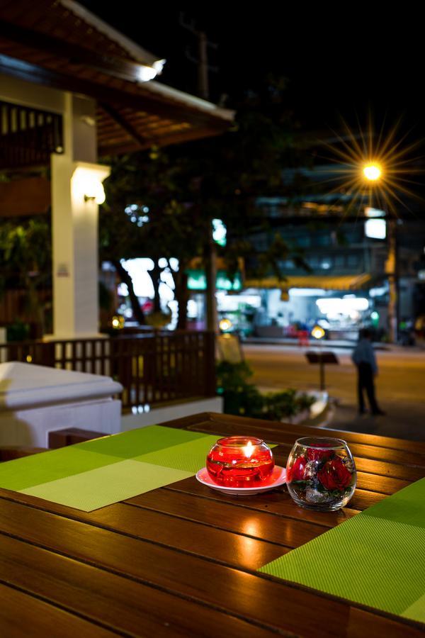 Aiyara Palace Pattaya Exterior photo A restaurant in Pattaya